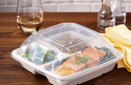 Clear Dome Lid for 32, 48 oz. Square Takeout Containers