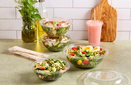 Clear 32 oz. Medium Round Bowl with Clear Dome Lid