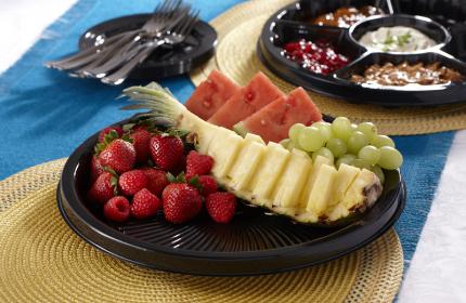 Black 12" Nova Plus Round Platter with Clear Low Dome Lid